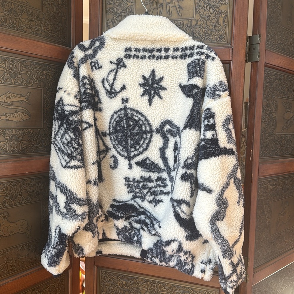 NWOT High-Pile Fleece Graphic Zip Jacket - Picture 14 of 14